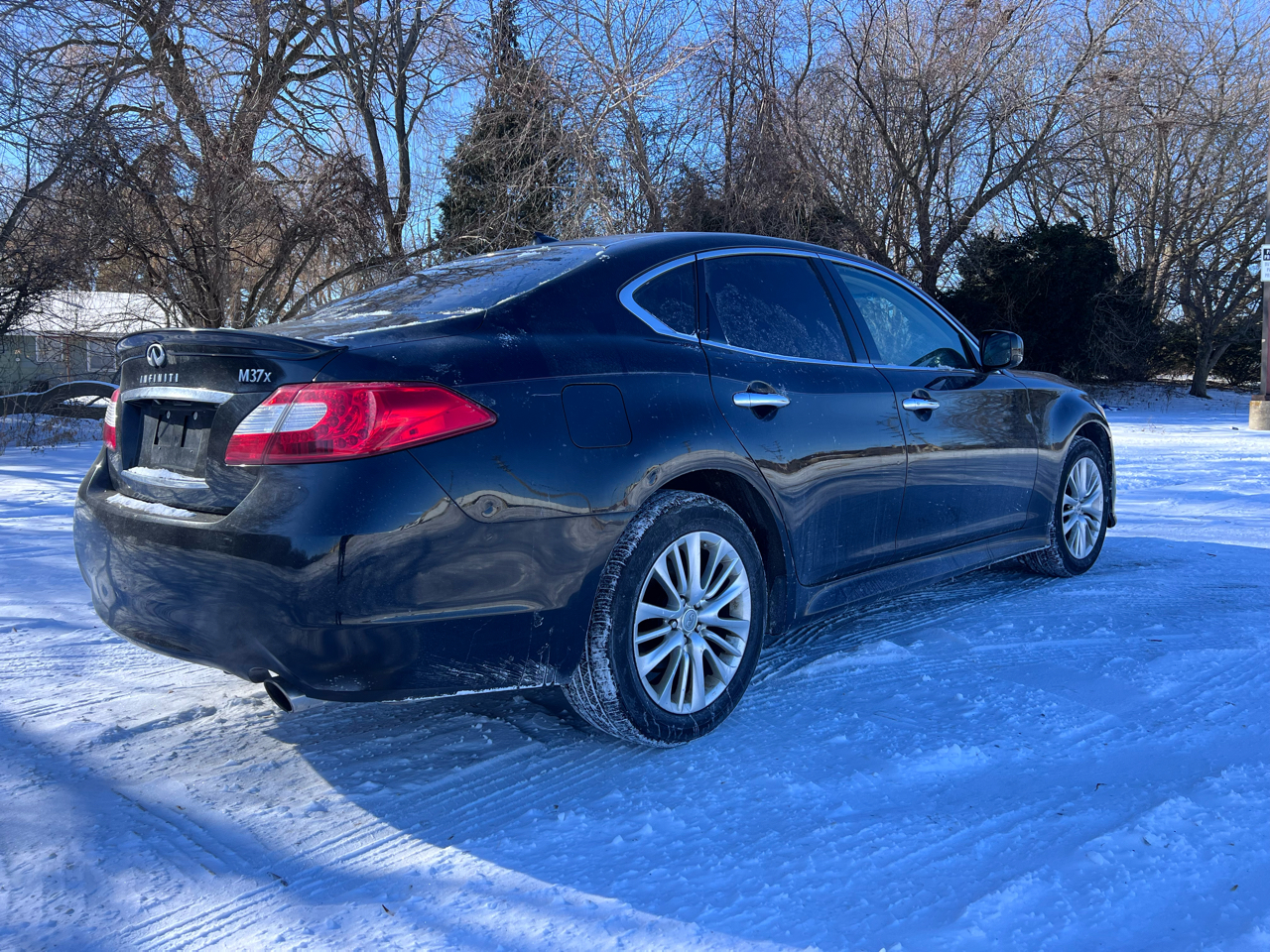 Infiniti M 37x 2012