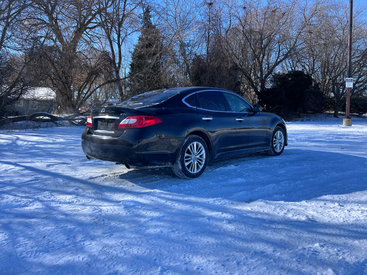 Infiniti M 37x 2012
