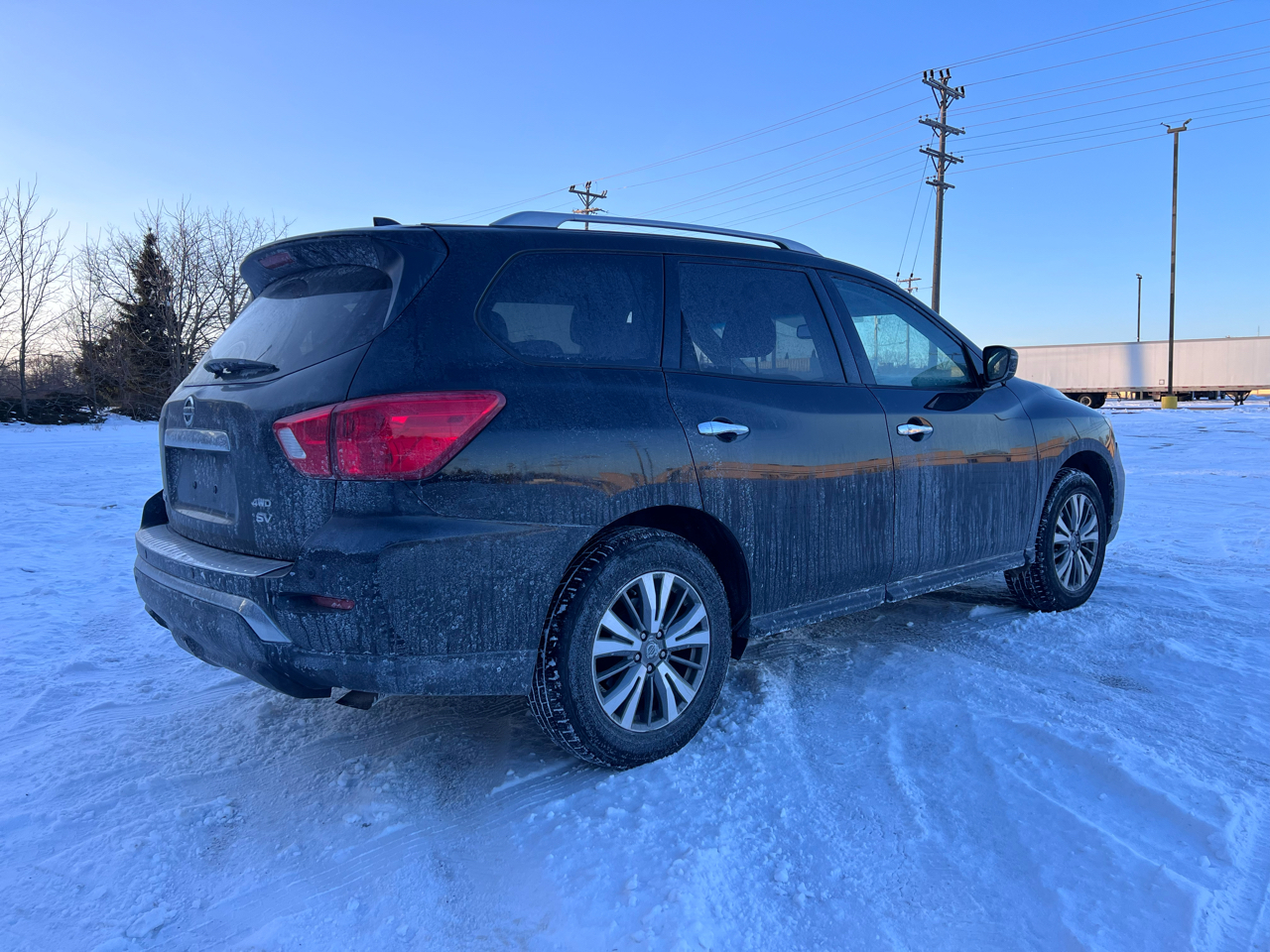 Nissan Pathfinder SV 4WD 2020