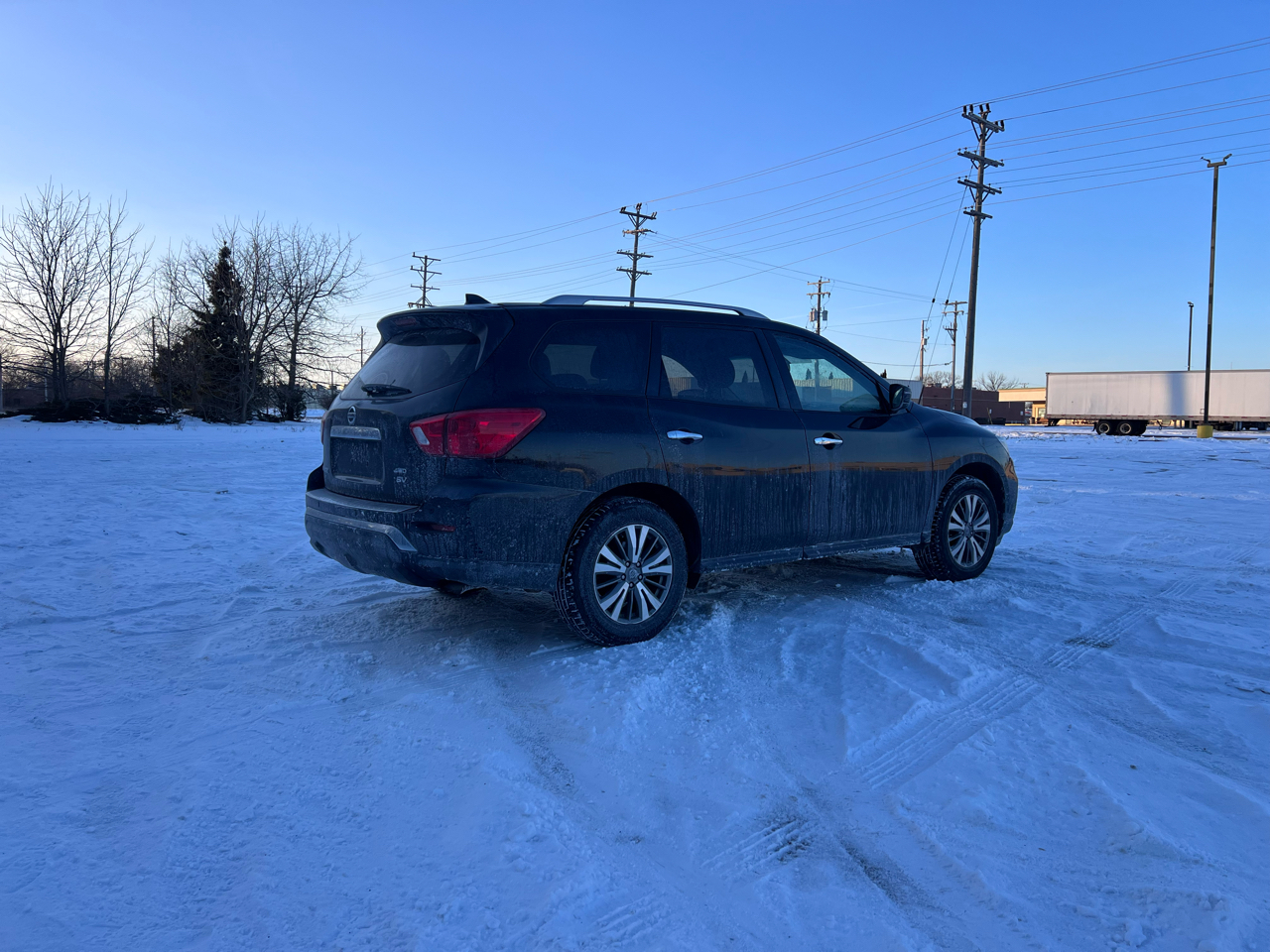 Nissan Pathfinder SV 4WD 2020