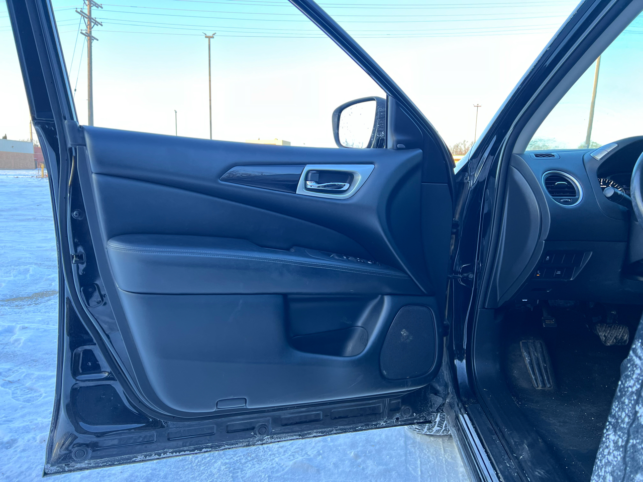 Nissan Pathfinder SV 4WD 2020