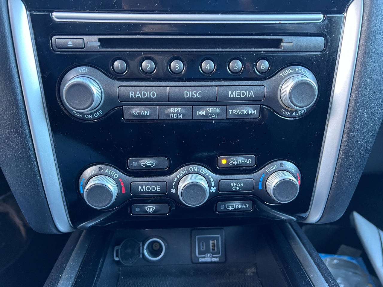 Nissan Pathfinder SV 4WD 2020