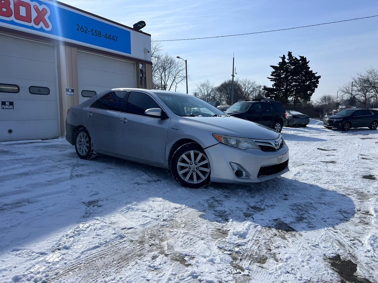Toyota Camry Hybrid XLE 2014
