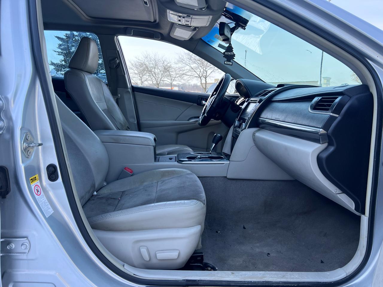 Toyota Camry Hybrid XLE 2014