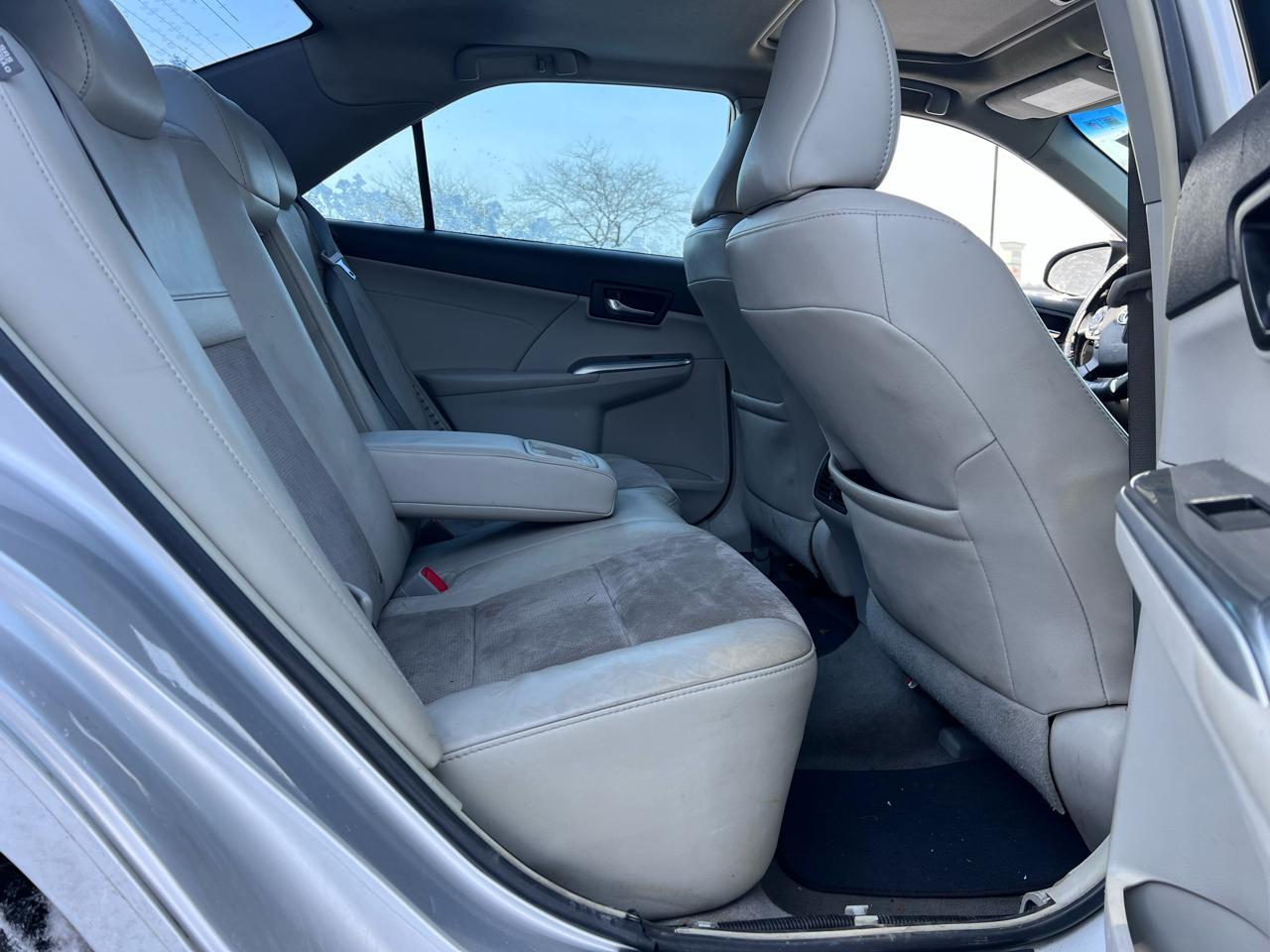 Toyota Camry Hybrid XLE 2014