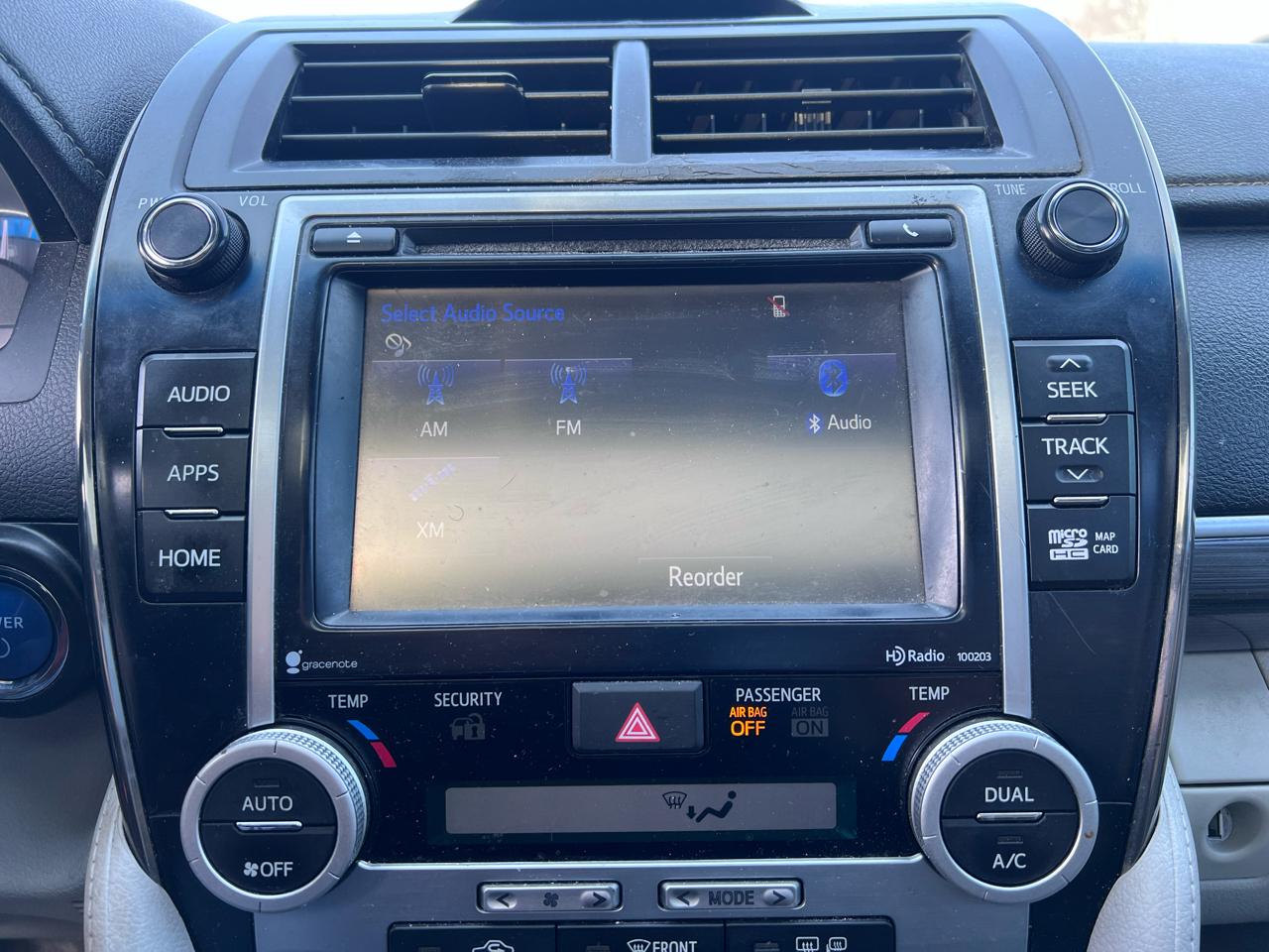 Toyota Camry Hybrid XLE 2014