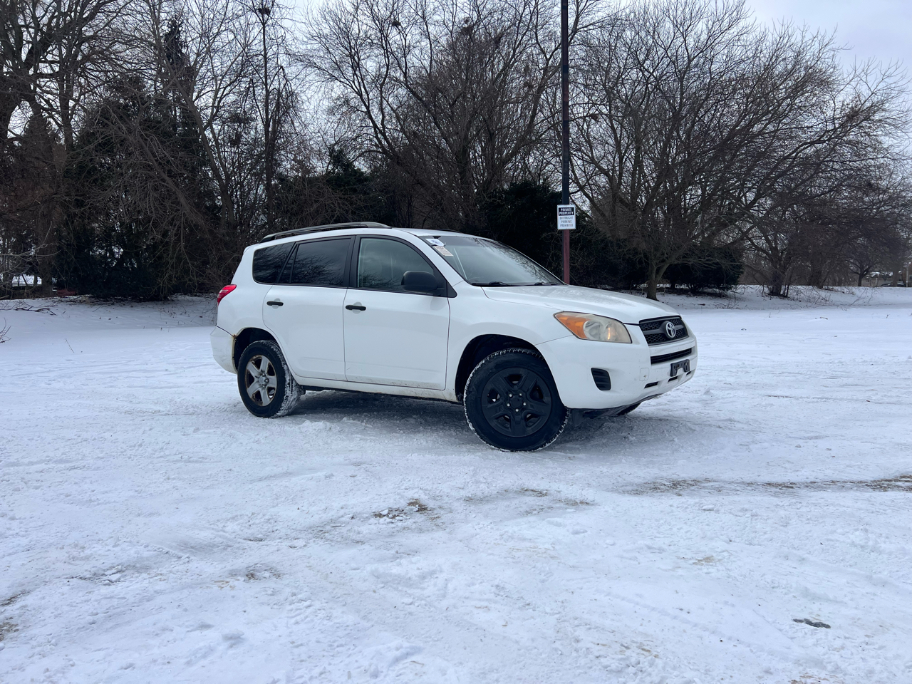 Toyota RAV4 Base I4 4WD 2009