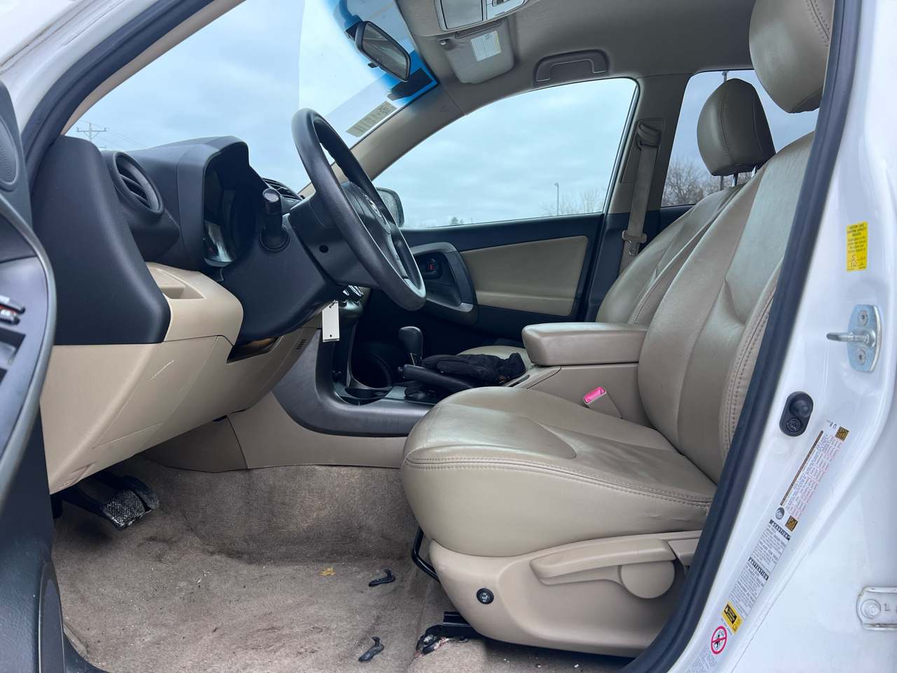 Toyota RAV4 Base I4 4WD 2009