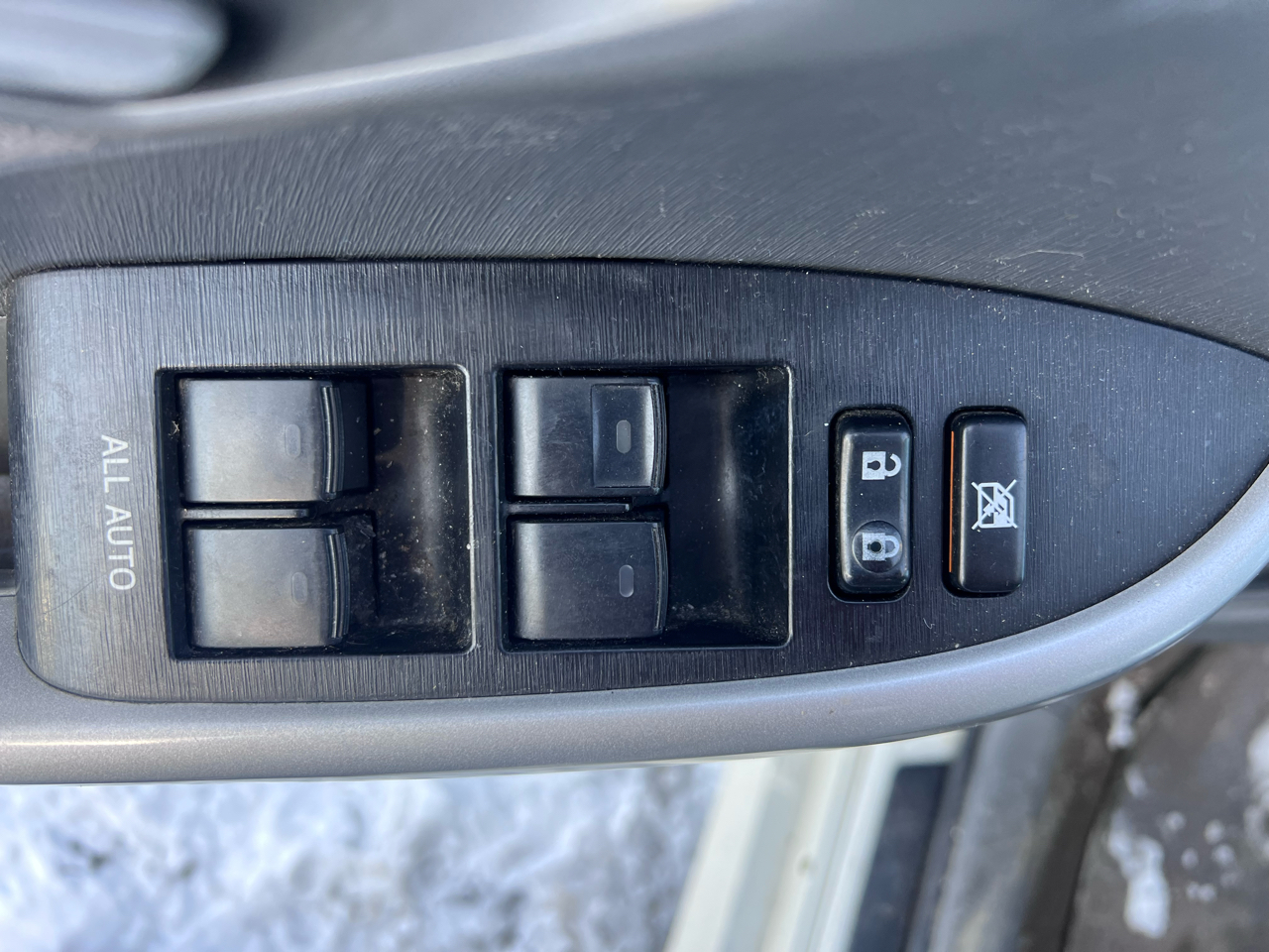 Toyota Prius Prius V 2010