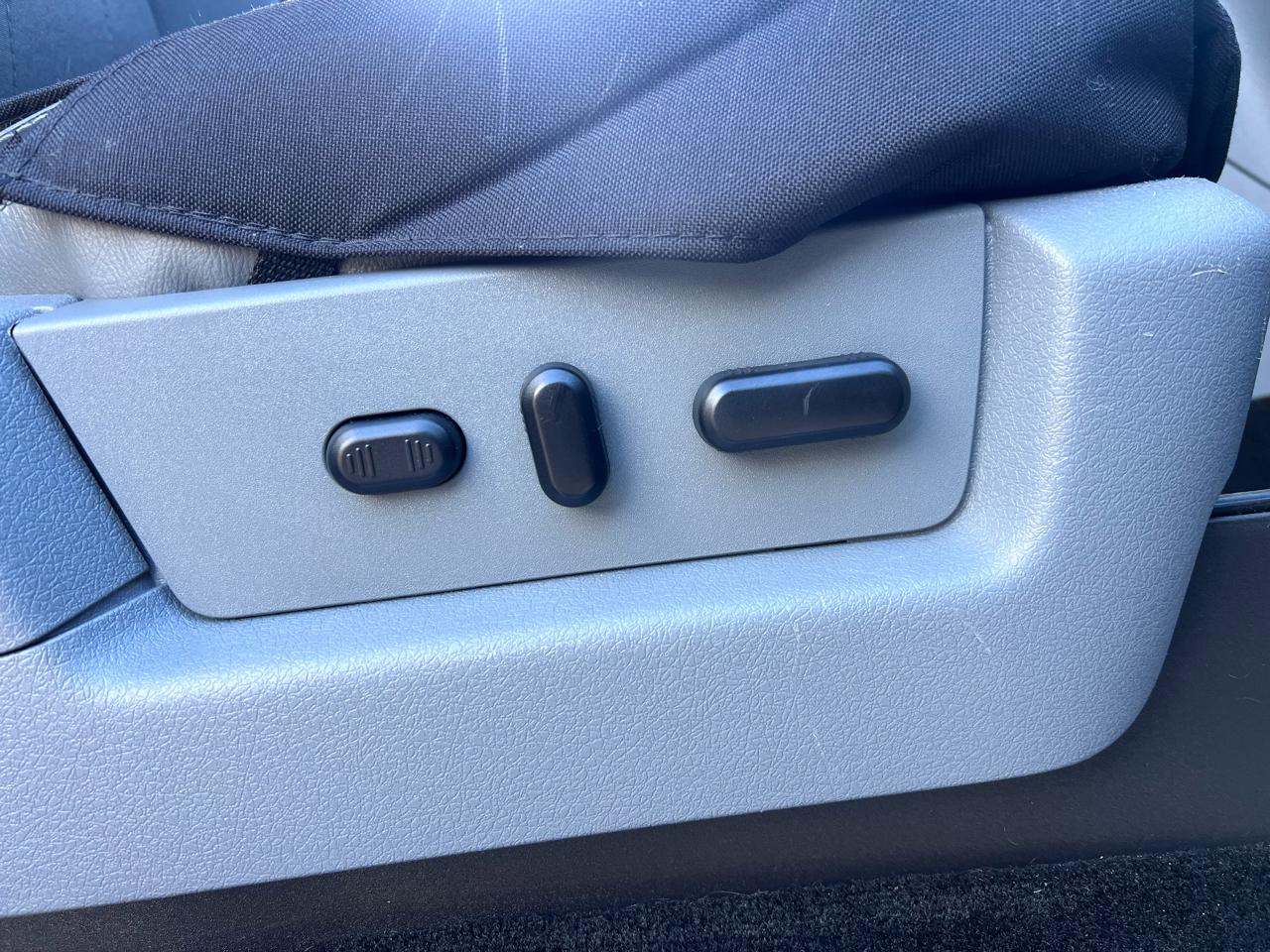 Ford F-150 Platinum SuperCrew 6.5-ft. Bed 4WD 2012