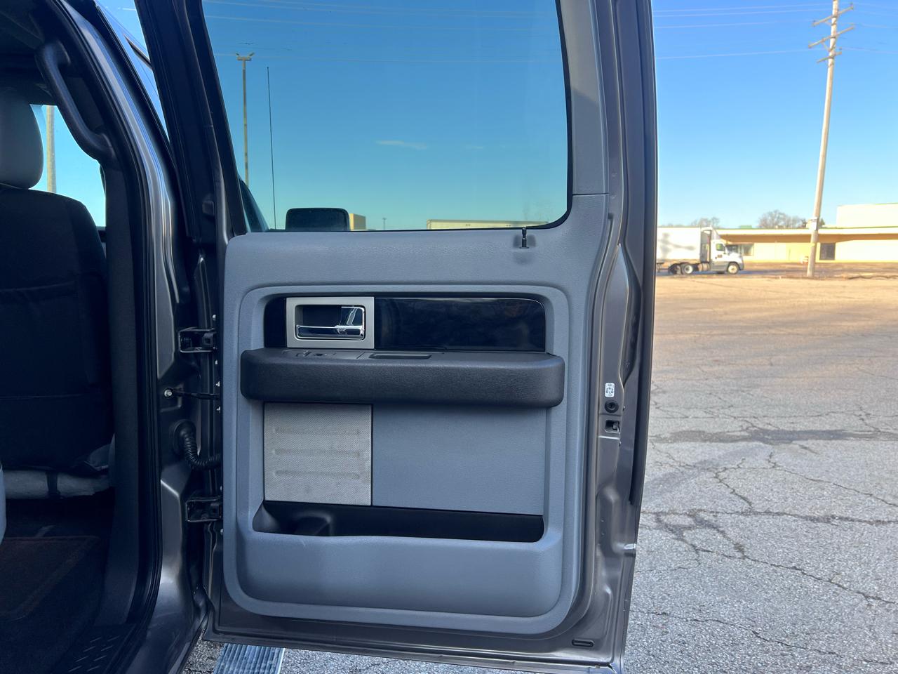 Ford F-150 Platinum SuperCrew 6.5-ft. Bed 4WD 2012