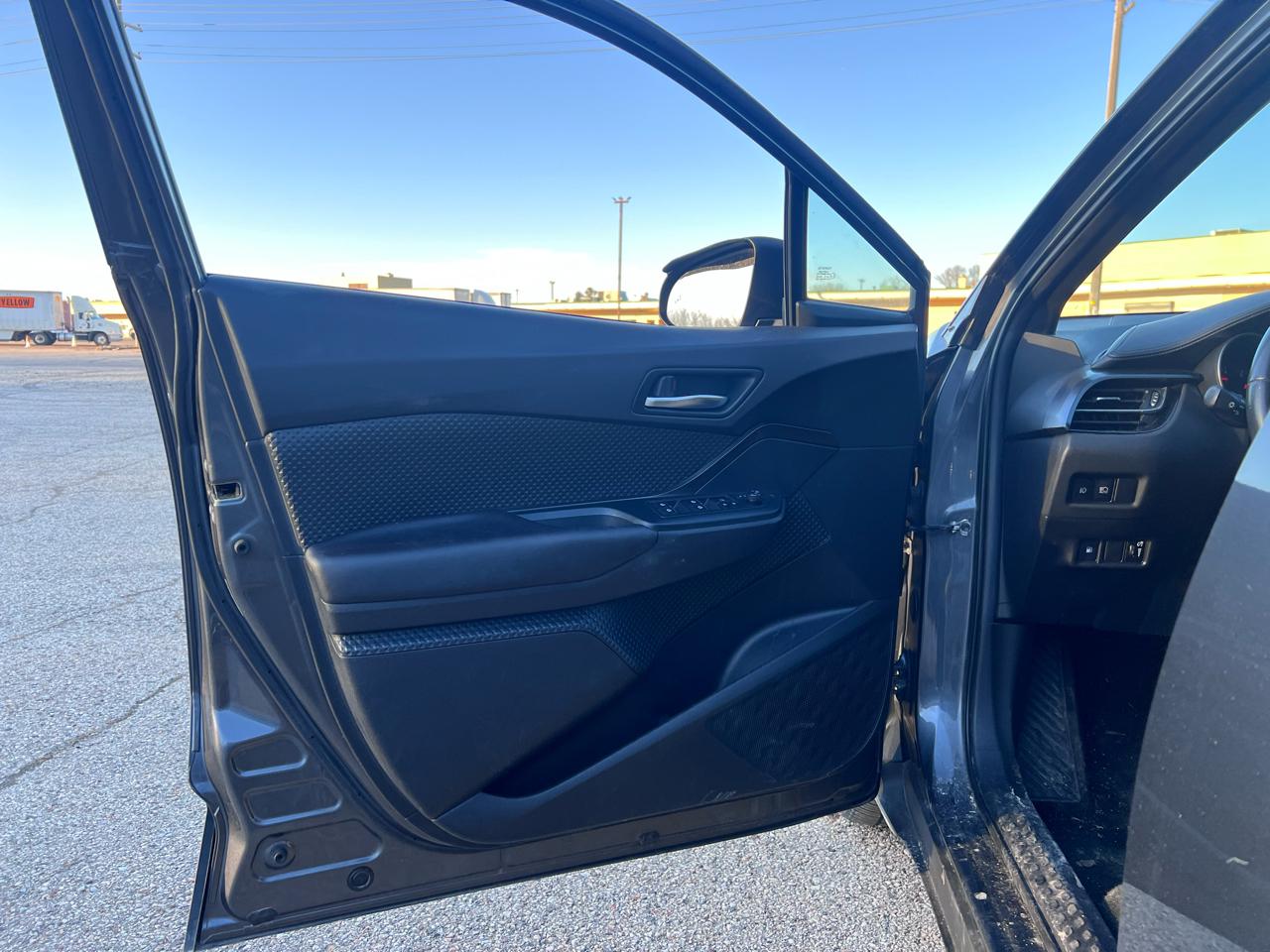 Toyota C-HR XLE Premium 2018