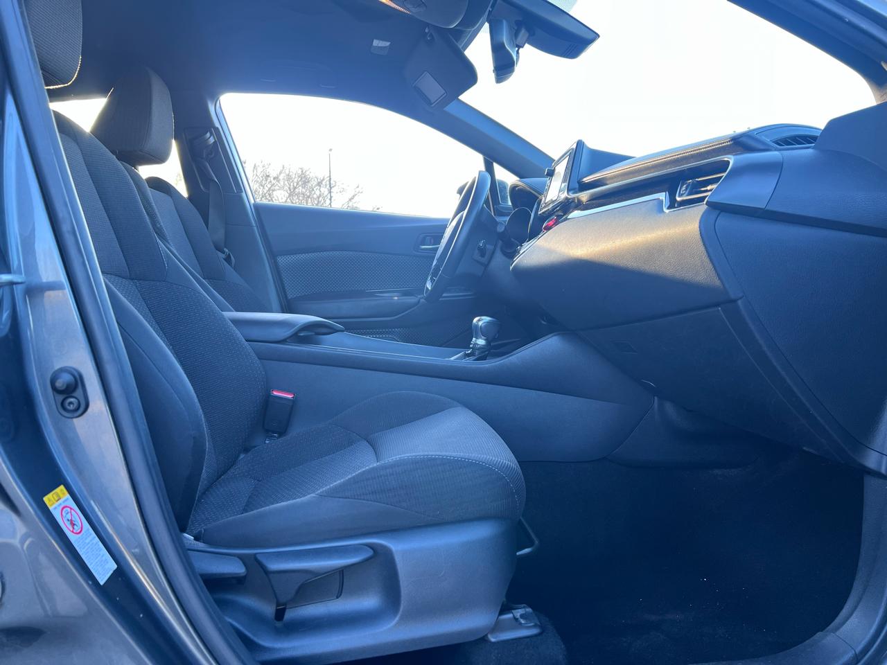 Toyota C-HR XLE Premium 2018