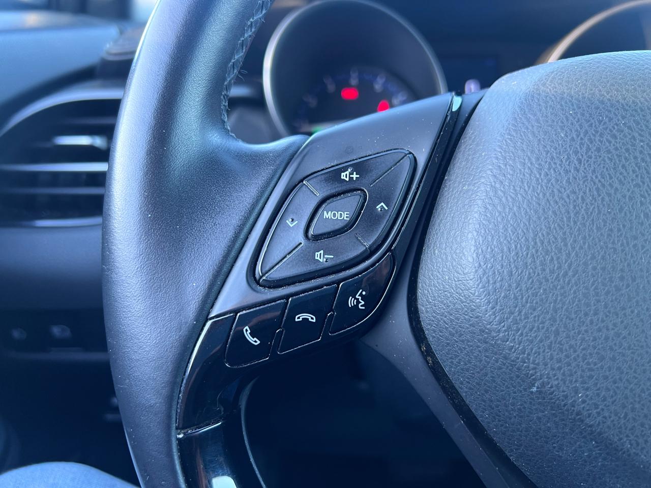 Toyota C-HR XLE Premium 2018