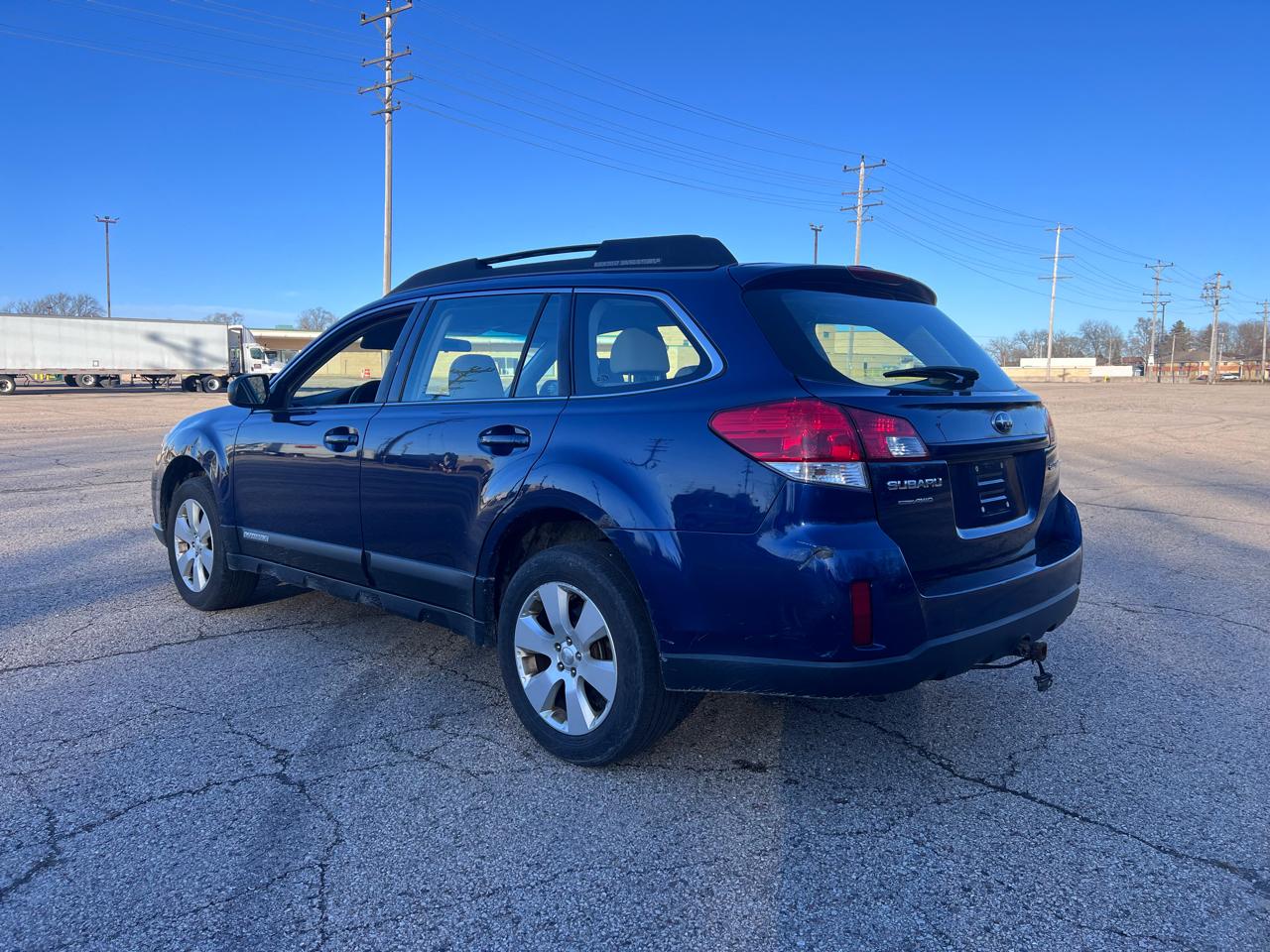 Subaru Outback 2.5i Premium 2011