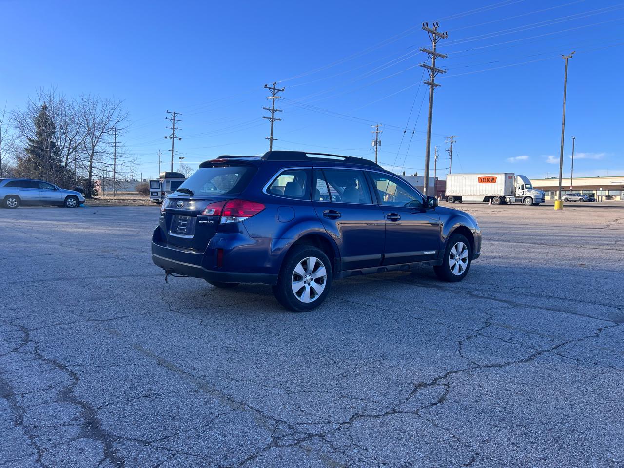 Subaru Outback 2.5i Premium 2011
