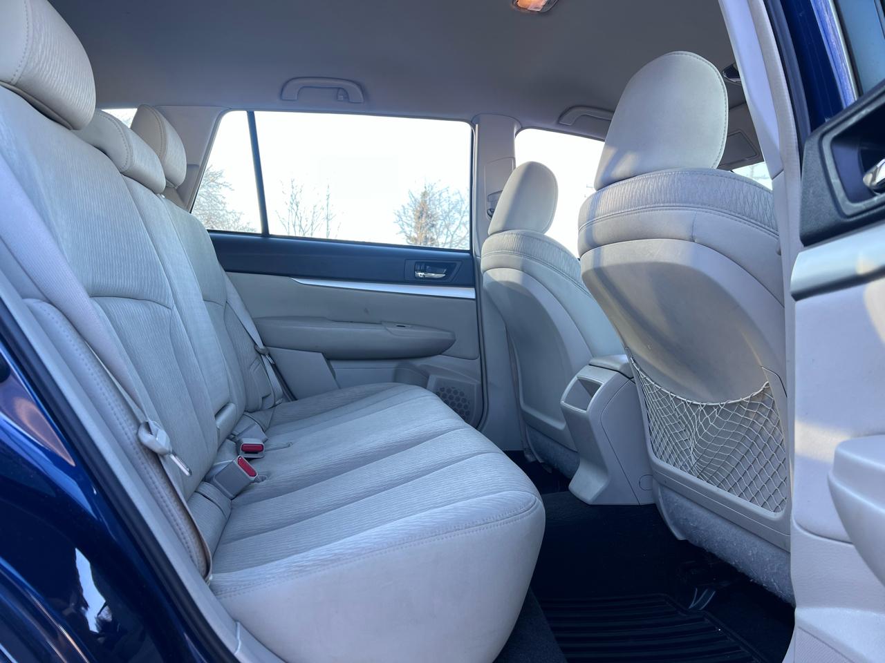 Subaru Outback 2.5i Premium 2011