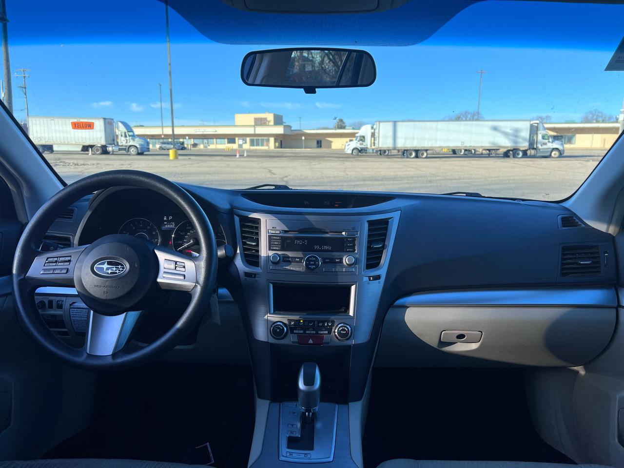 Subaru Outback 2.5i Premium 2011