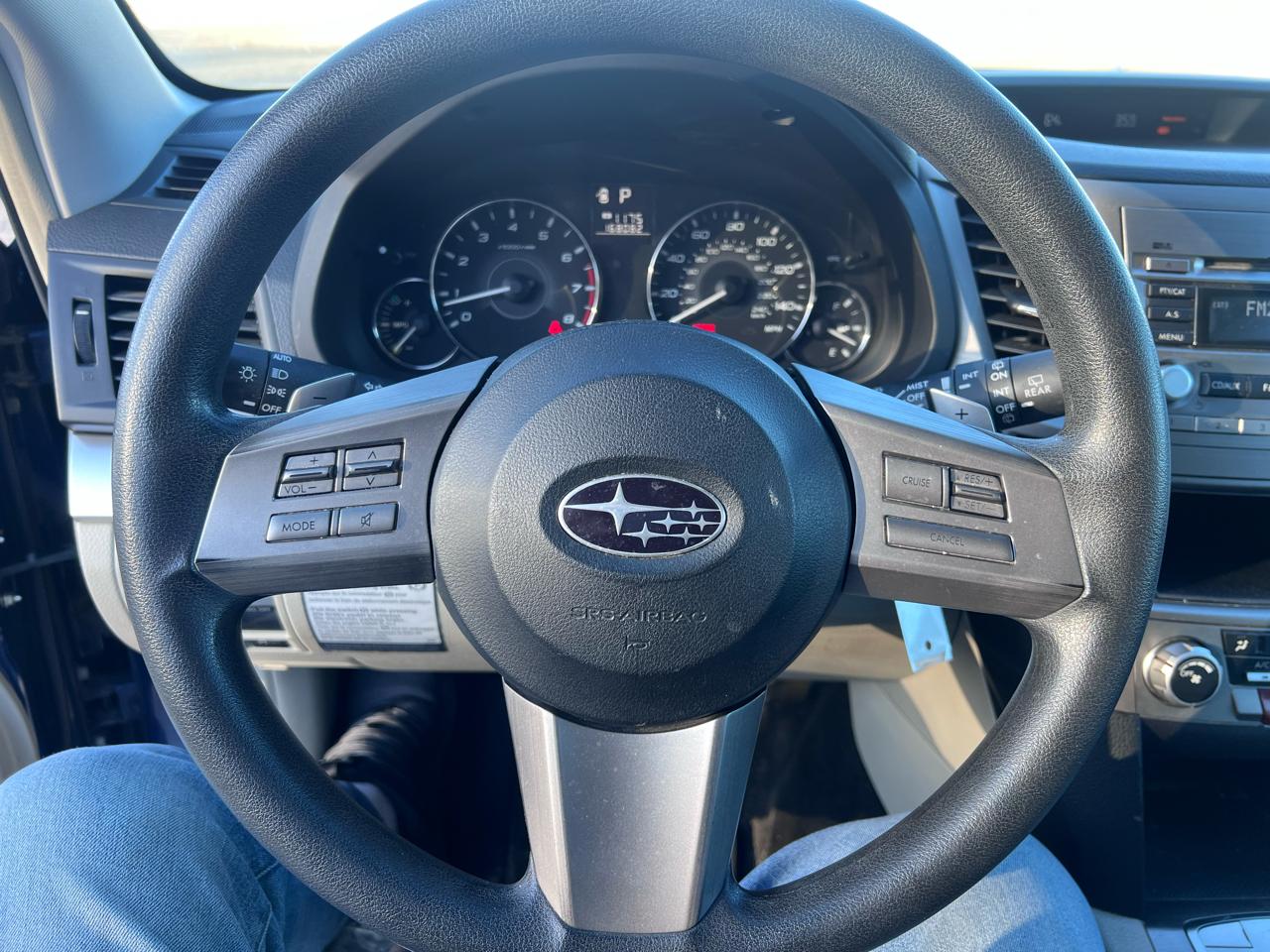 Subaru Outback 2.5i Premium 2011