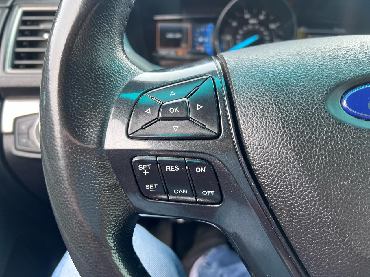 Ford Explorer XLT 4WD 2018