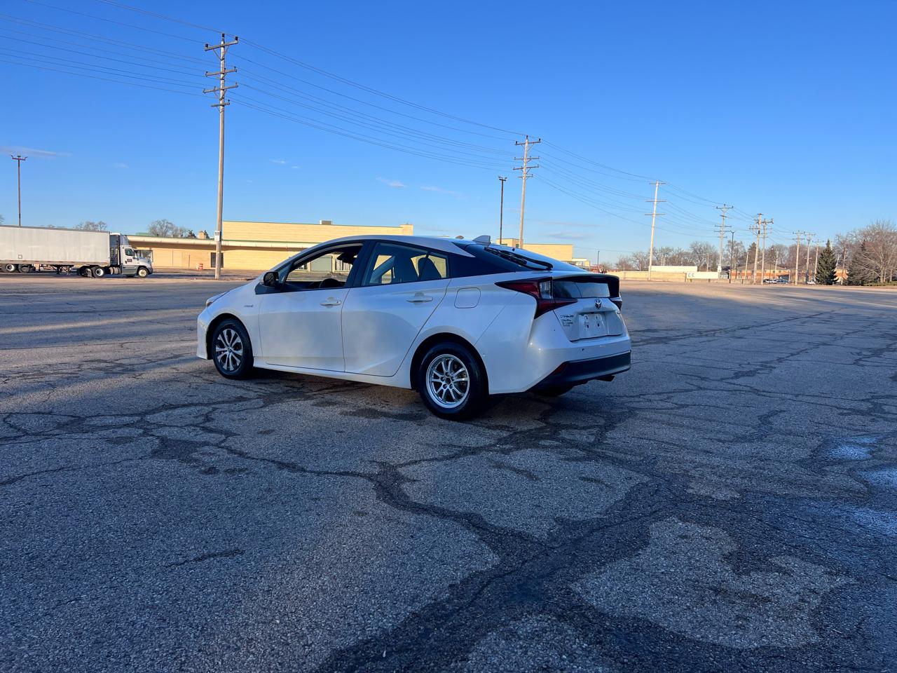 Toyota Prius LE AWD-e 2021