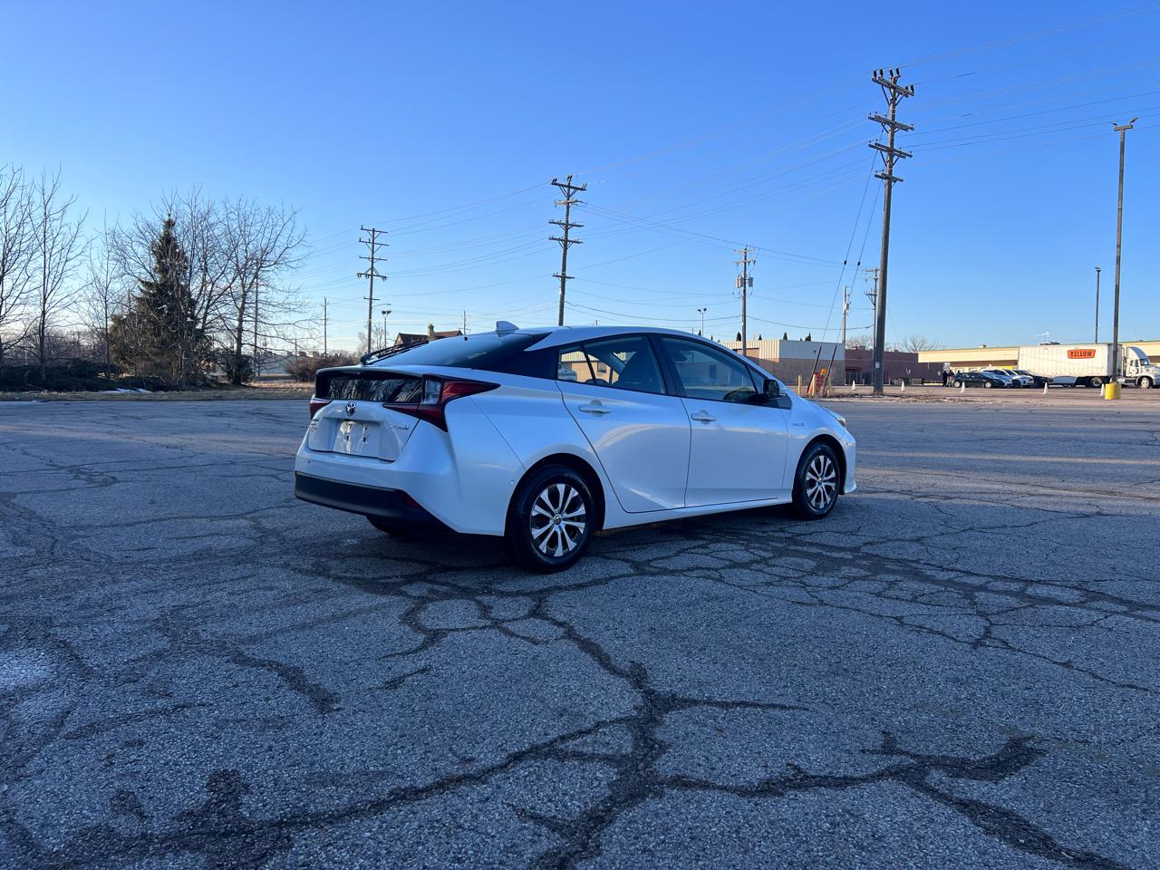 Toyota Prius LE AWD-e 2021