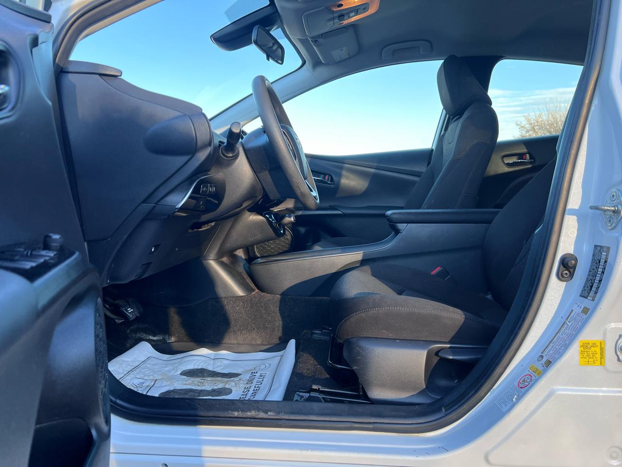 Toyota Prius LE AWD-e 2021