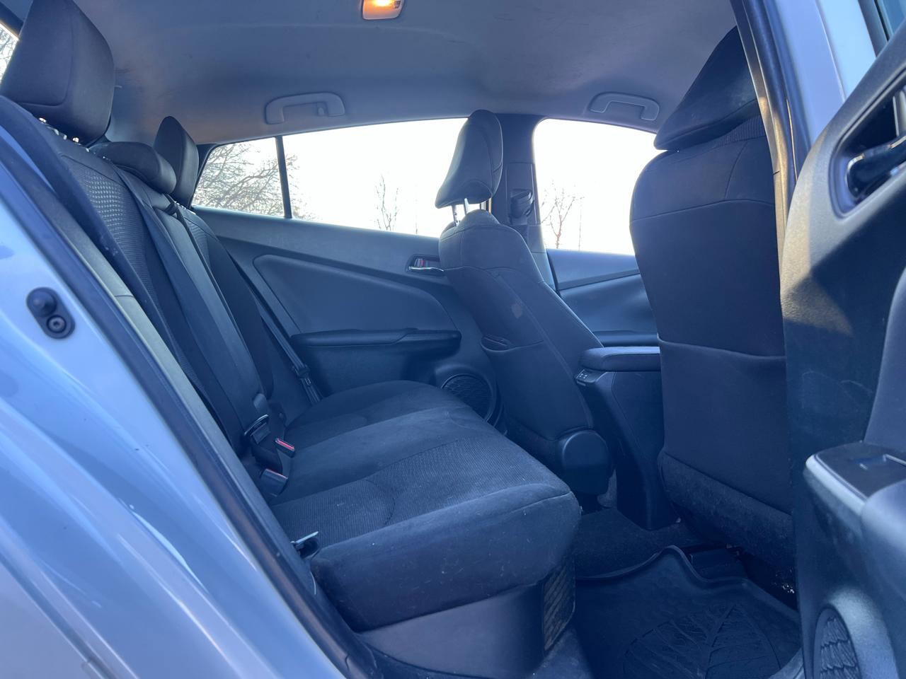 Toyota Prius LE AWD-e 2021