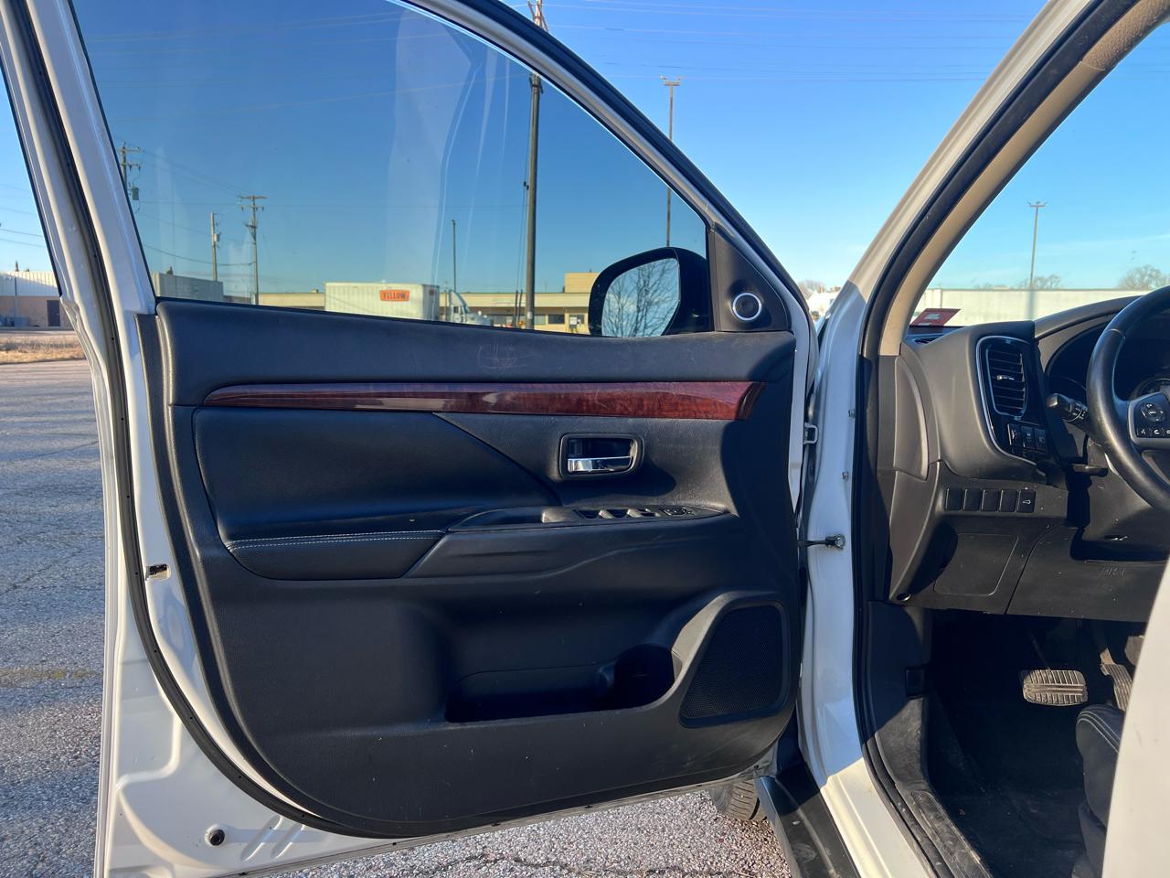 Mitsubishi Outlander GT S-AWC 2014