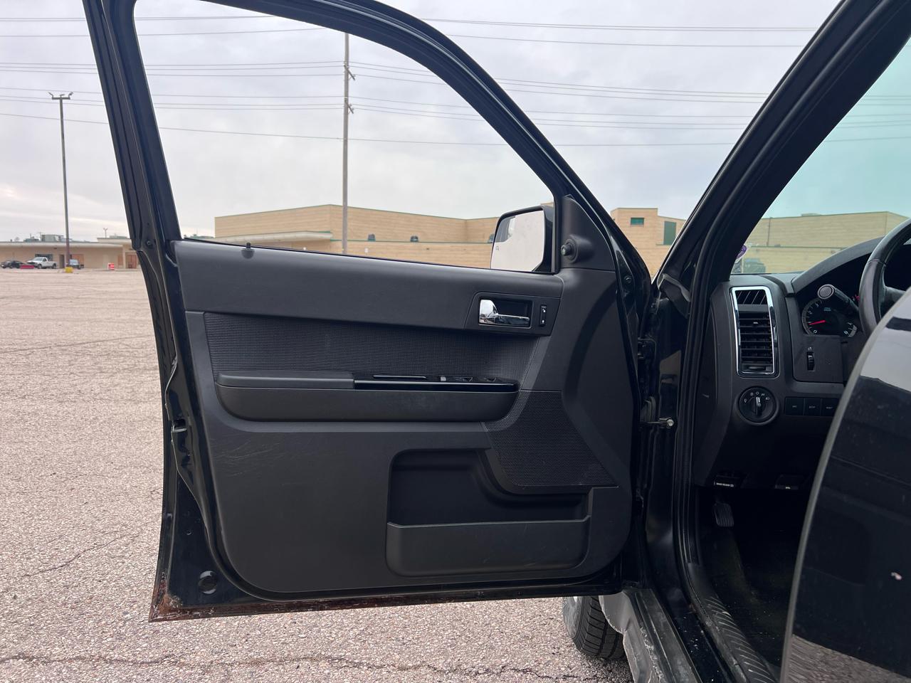 Ford Escape Limited 4WD 2011