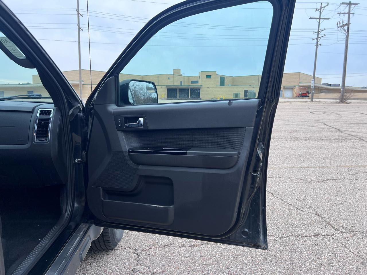 Ford Escape Limited 4WD 2011