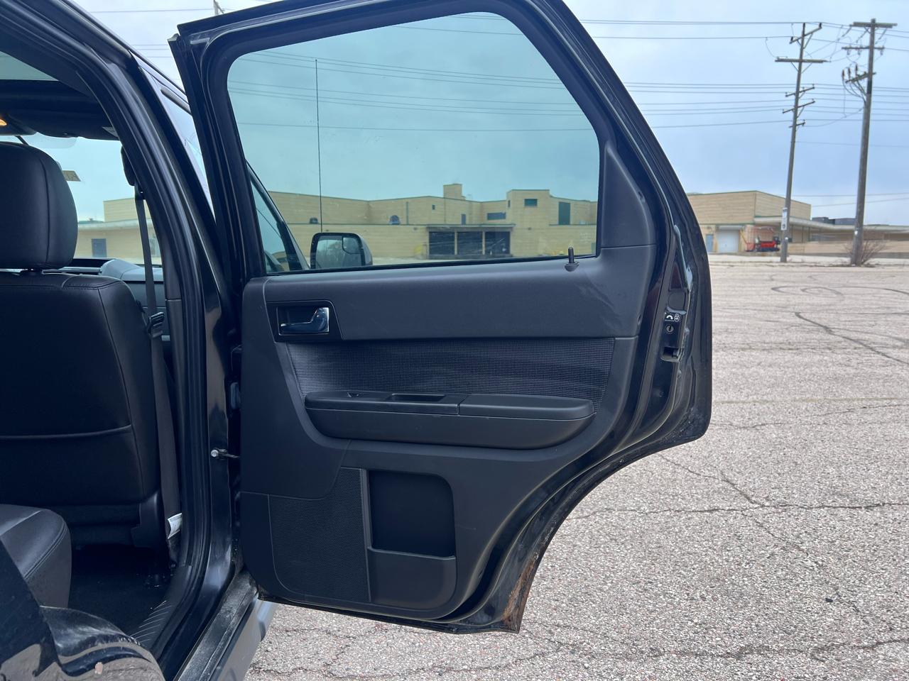 Ford Escape Limited 4WD 2011