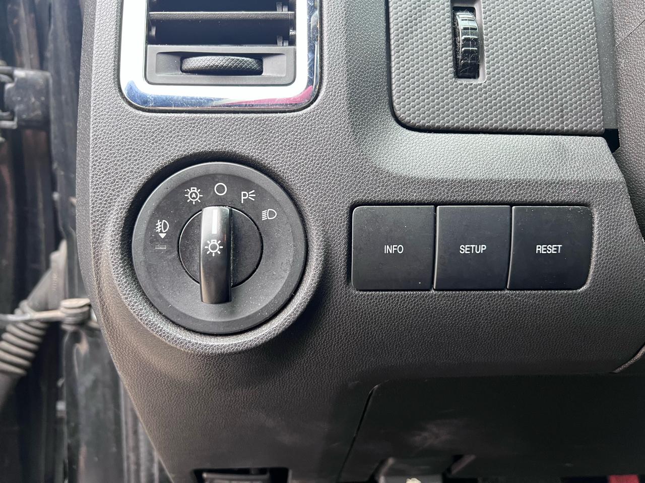 Ford Escape Limited 4WD 2011