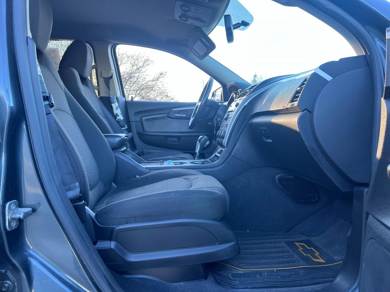 Chevrolet Traverse LT AWD 2011