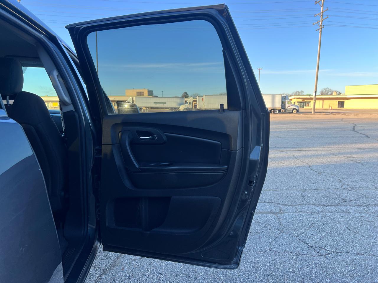 Chevrolet Traverse LT AWD 2011