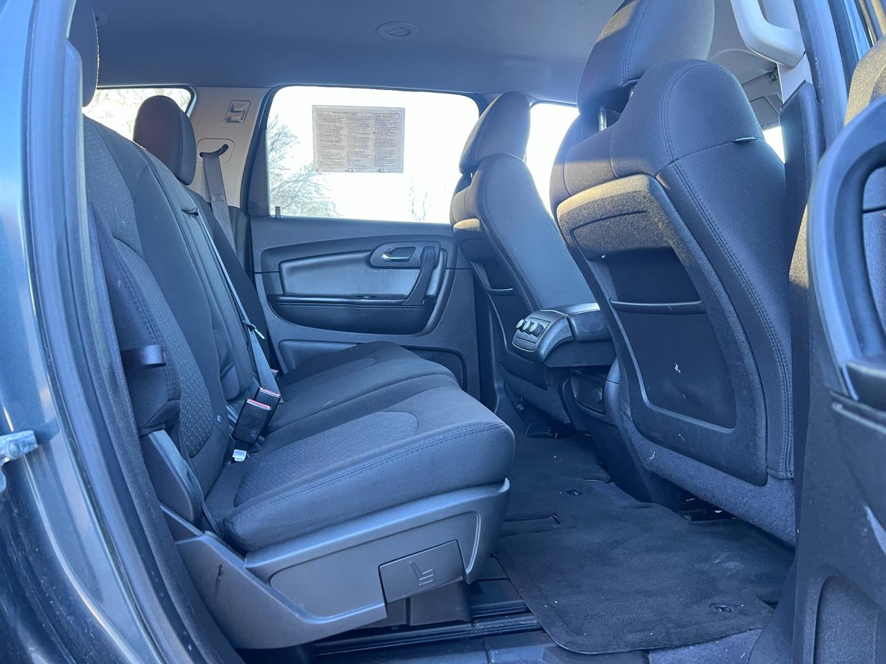 Chevrolet Traverse LT AWD 2011