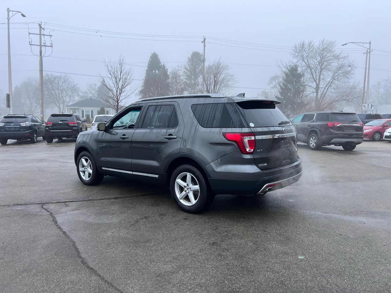 Ford Explorer XLT 4WD 2017