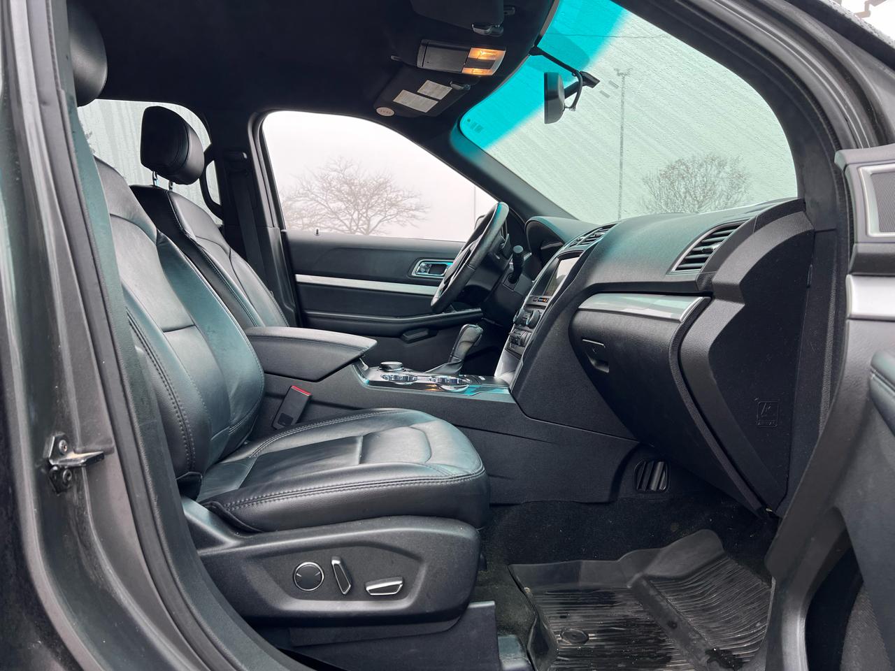 Ford Explorer XLT 4WD 2017