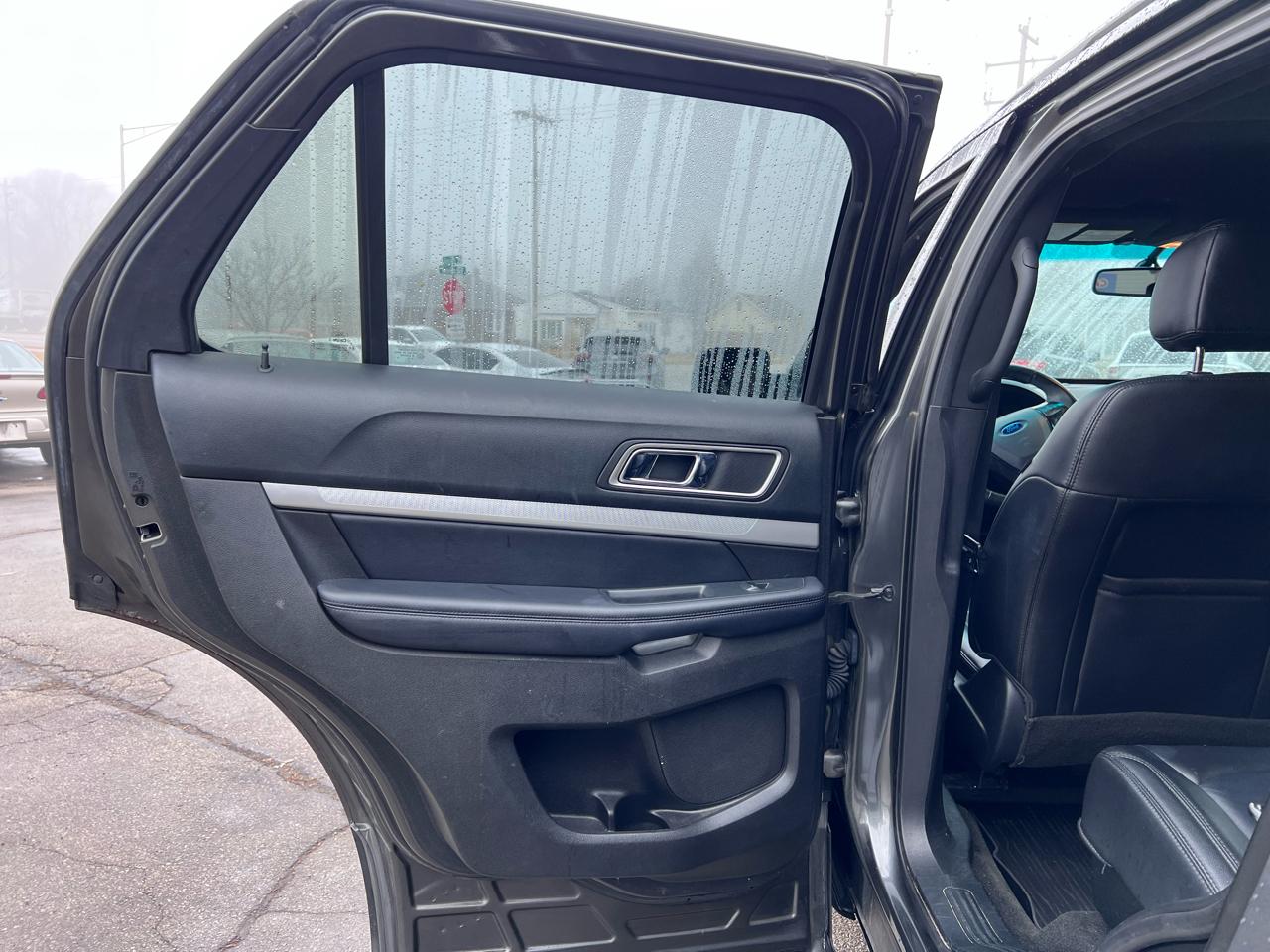 Ford Explorer XLT 4WD 2017