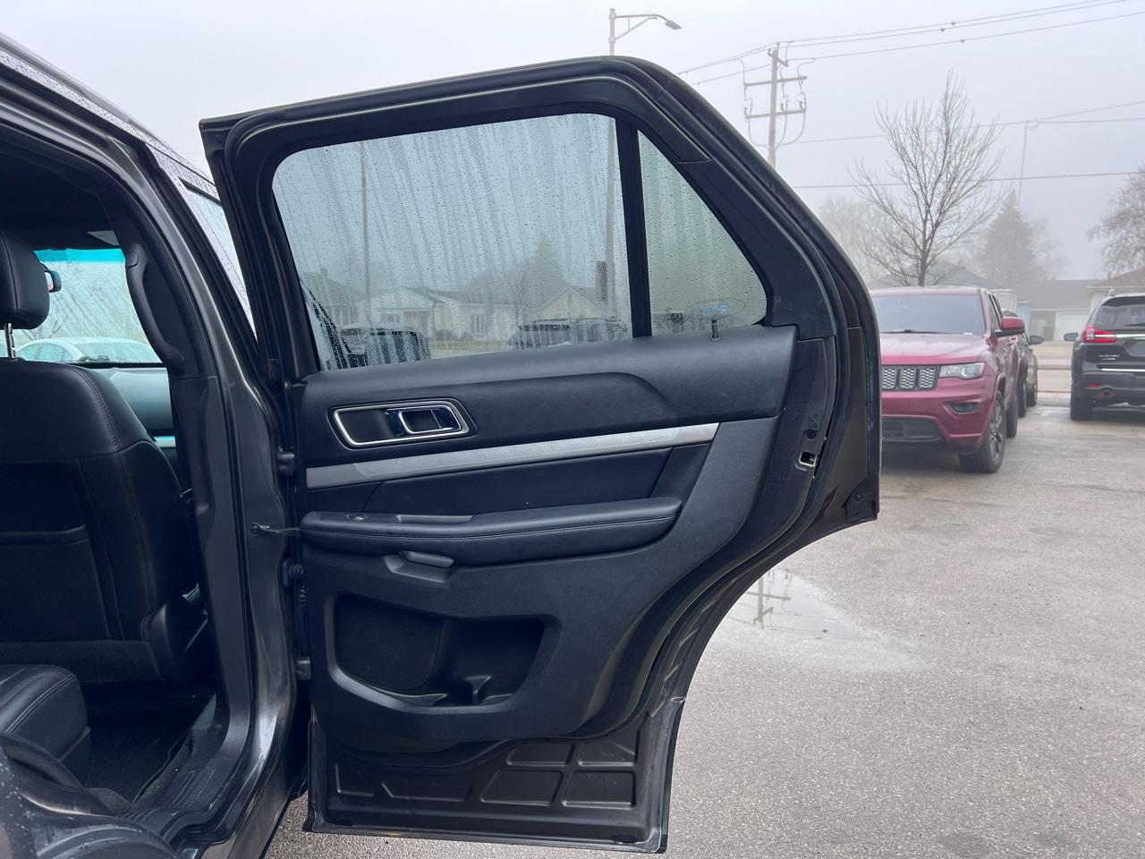 Ford Explorer XLT 4WD 2017