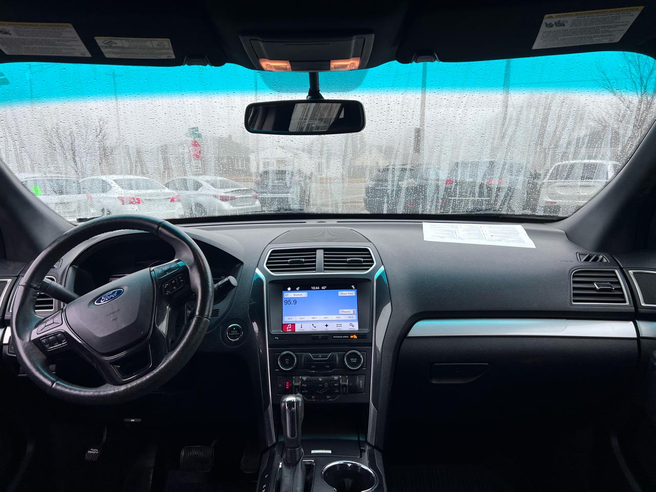 Ford Explorer XLT 4WD 2017