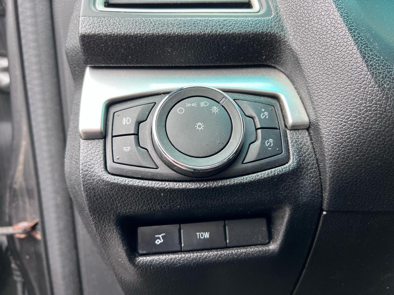 Ford Explorer XLT 4WD 2017