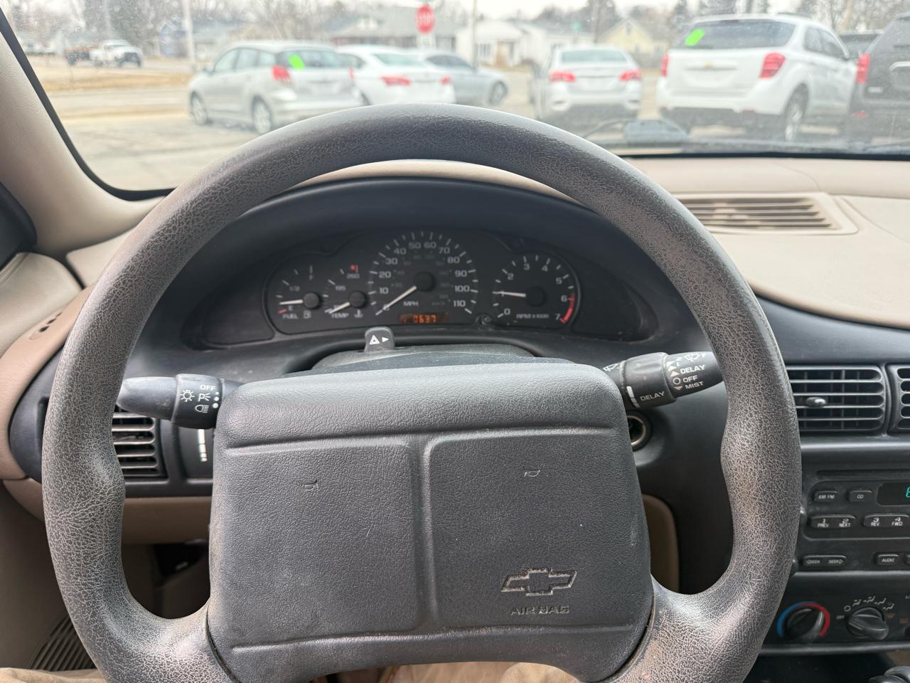 Chevrolet Cavalier LS Sedan 2002