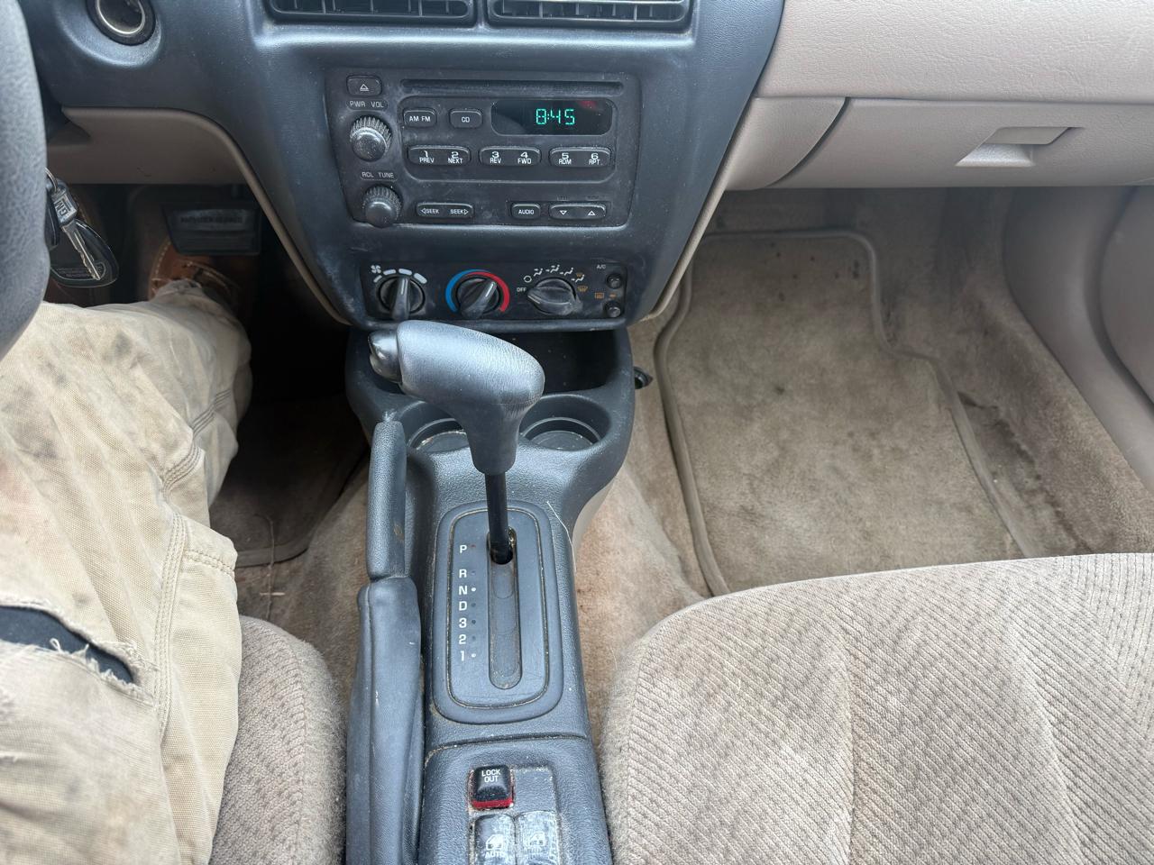 Chevrolet Cavalier LS Sedan 2002