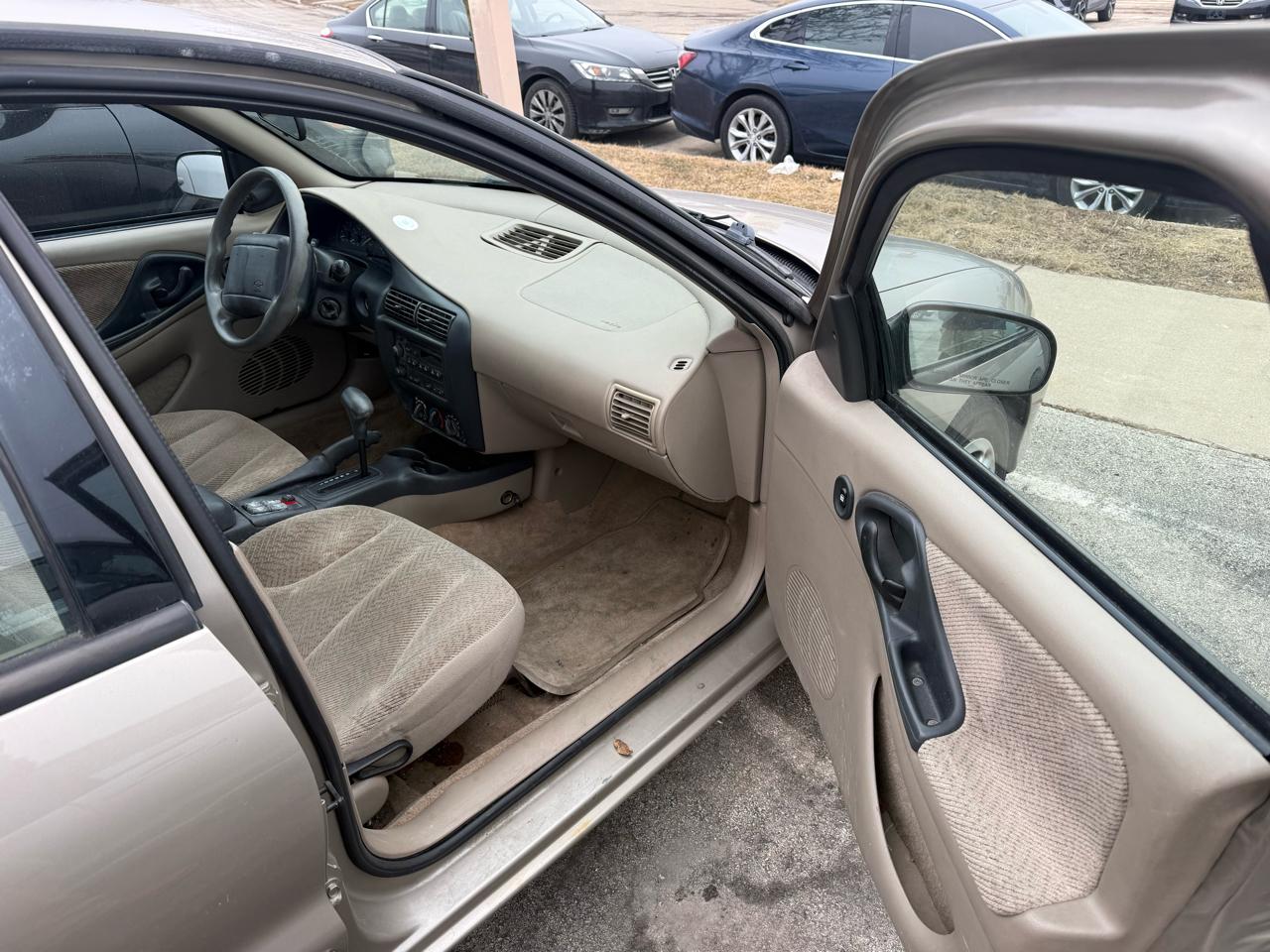 Chevrolet Cavalier LS Sedan 2002