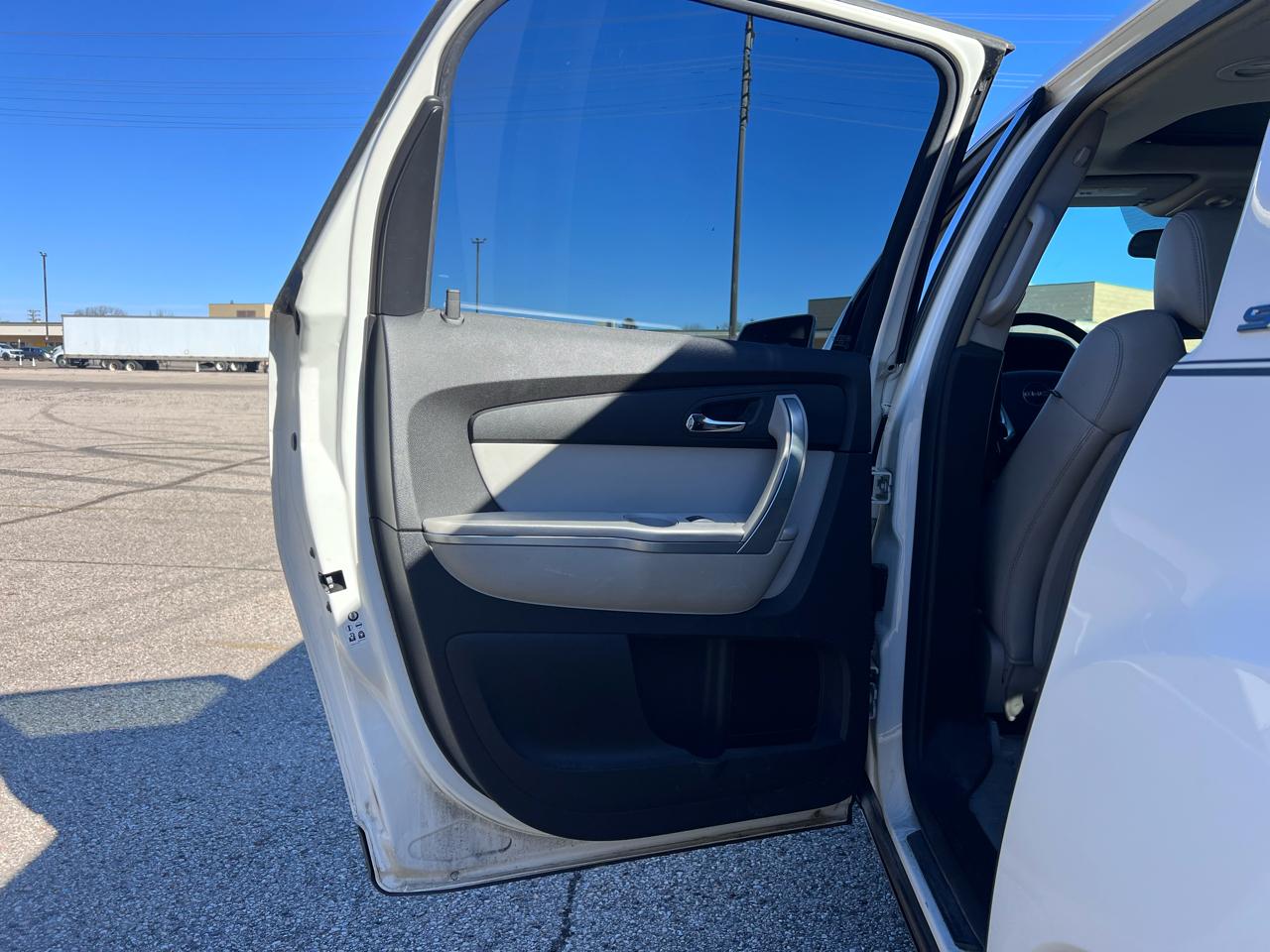 GMC Acadia SLT-2 FWD 2008