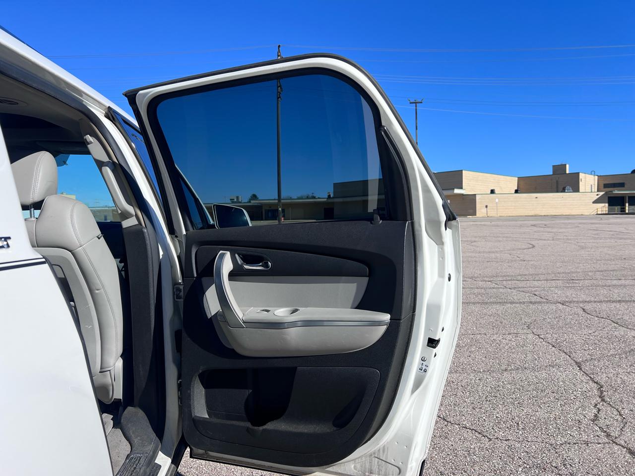 GMC Acadia SLT-2 FWD 2008