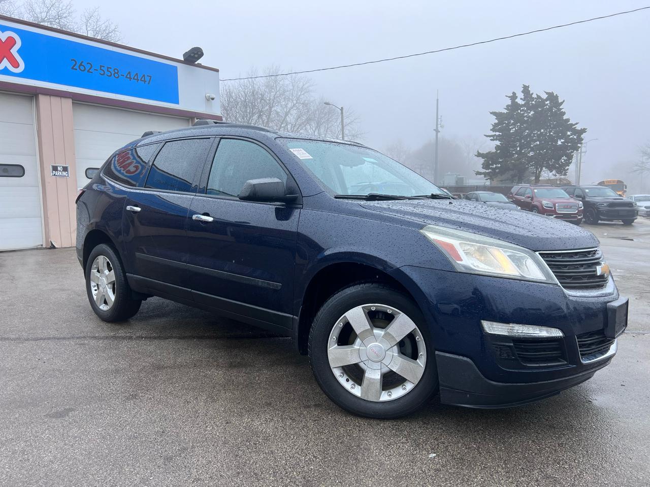 Chevrolet Traverse LS FWD w/PDC 2017