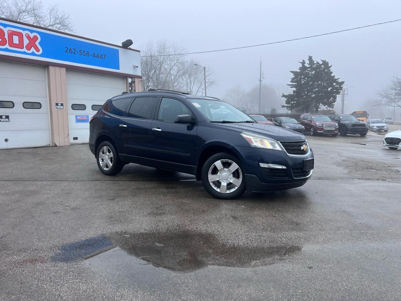 Chevrolet Traverse LS FWD w/PDC 2017
