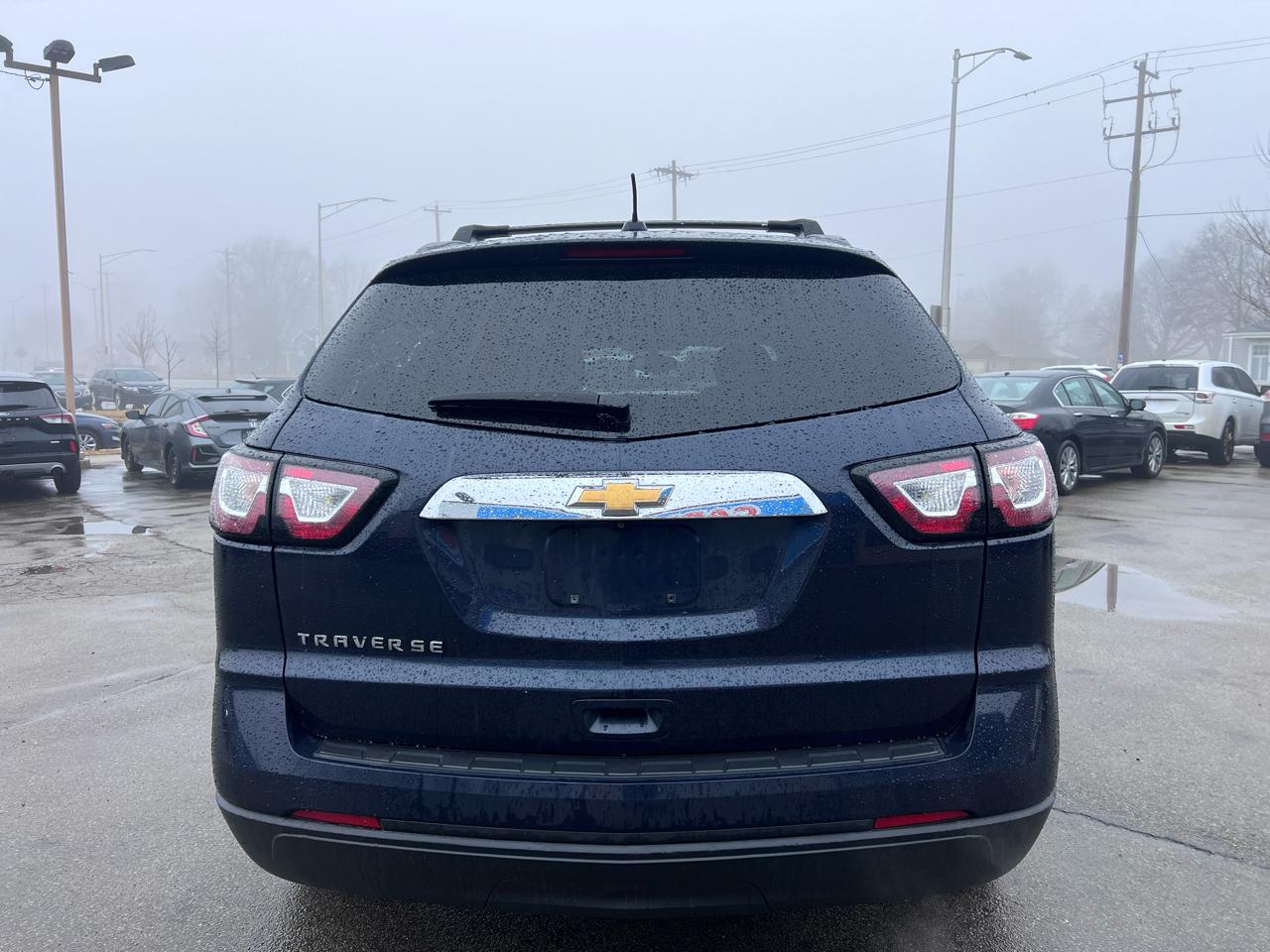 Chevrolet Traverse LS FWD w/PDC 2017